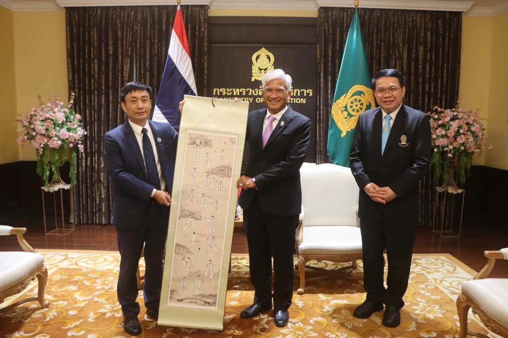 ปลัด ศธ. “สุเทพ” หารือความร่วมมือ ด้านการศึกษาและวัฒนธรรม กับมหาวิทยาลัยโพลีเทคนิคเหอหนาน – กระทรวงศึกษาธิการ