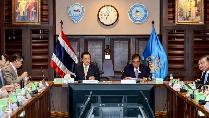 นายกฯ-นำดรีมทีมเศรษฐกิจ-พบสภาหอการค้าฯ-รับข้อเสนอมาตรการฟื้นฟูเศรษฐกิจไทย