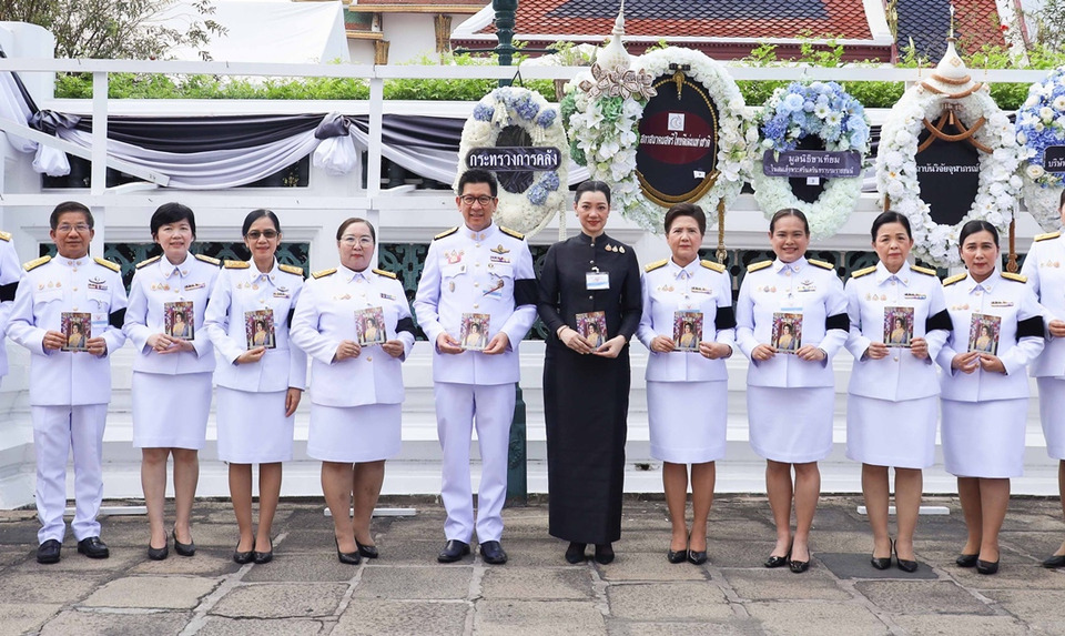 ออมสิน-ร่วมกับกระทรวงการคลังเป็นเจ้าภาพพระพิธีธรรมสวดพระอภิธรรม-สมเด็จพระบรมราชชนนีพันปีหลวง