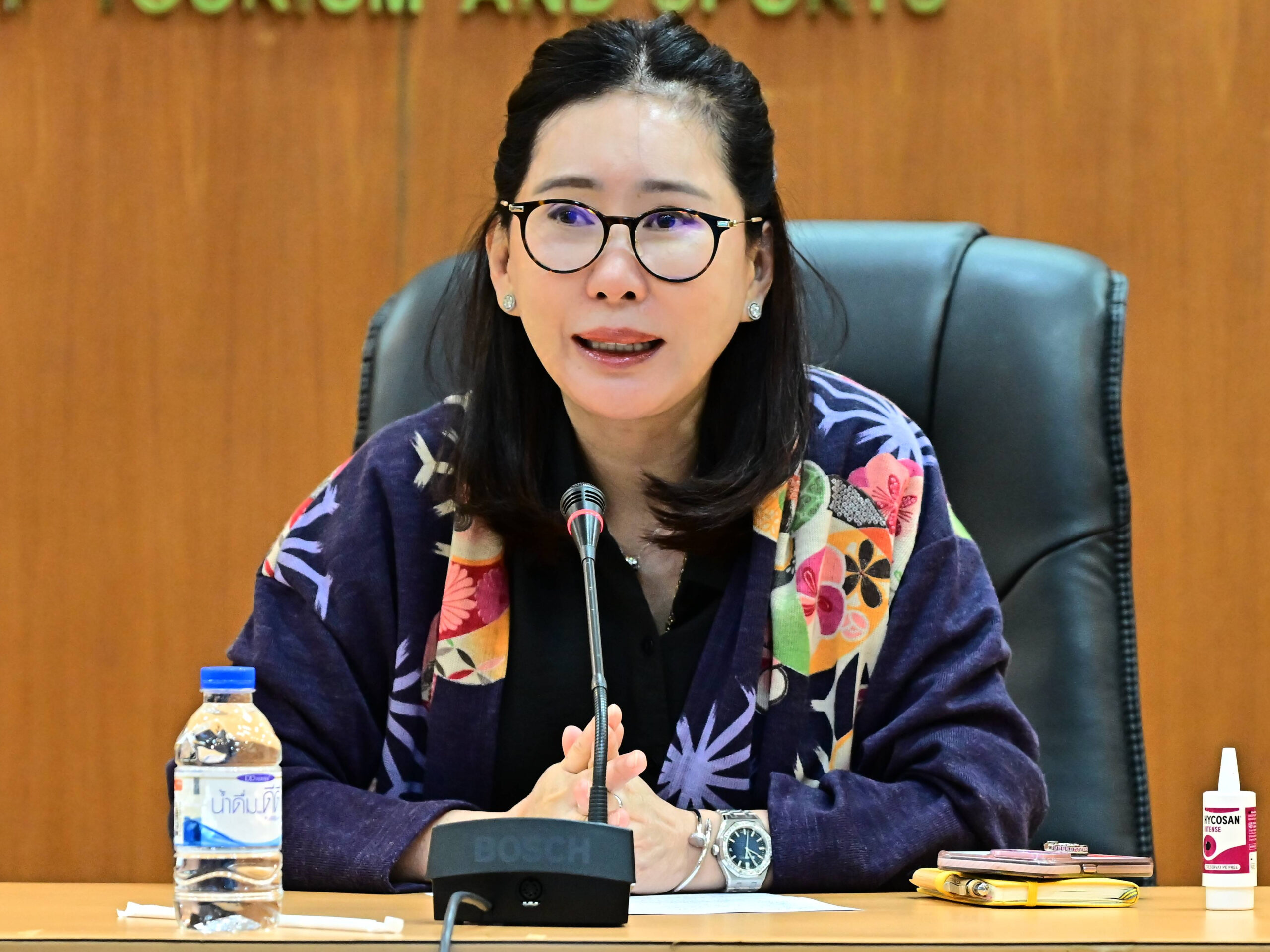ปลัดกระทรวงการท่องเที่ยวและกีฬา ประชุมผู้บริหาร ขับเคลื่อนภารกิจสำคัญ เน้นบูรณาการงานทุกหน่วย พร้อมหารือย้ายที่ทำการและปรับโครงสร้างกระทรวง