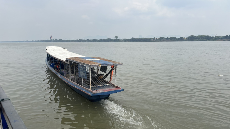 วิกฤติน้ำมันลามหนัก!-นครพนมซบ-ผู้โดยสารเรือไทย-ลาวเกินครึ่ง-หวั่นสงกรานต์เงียบ