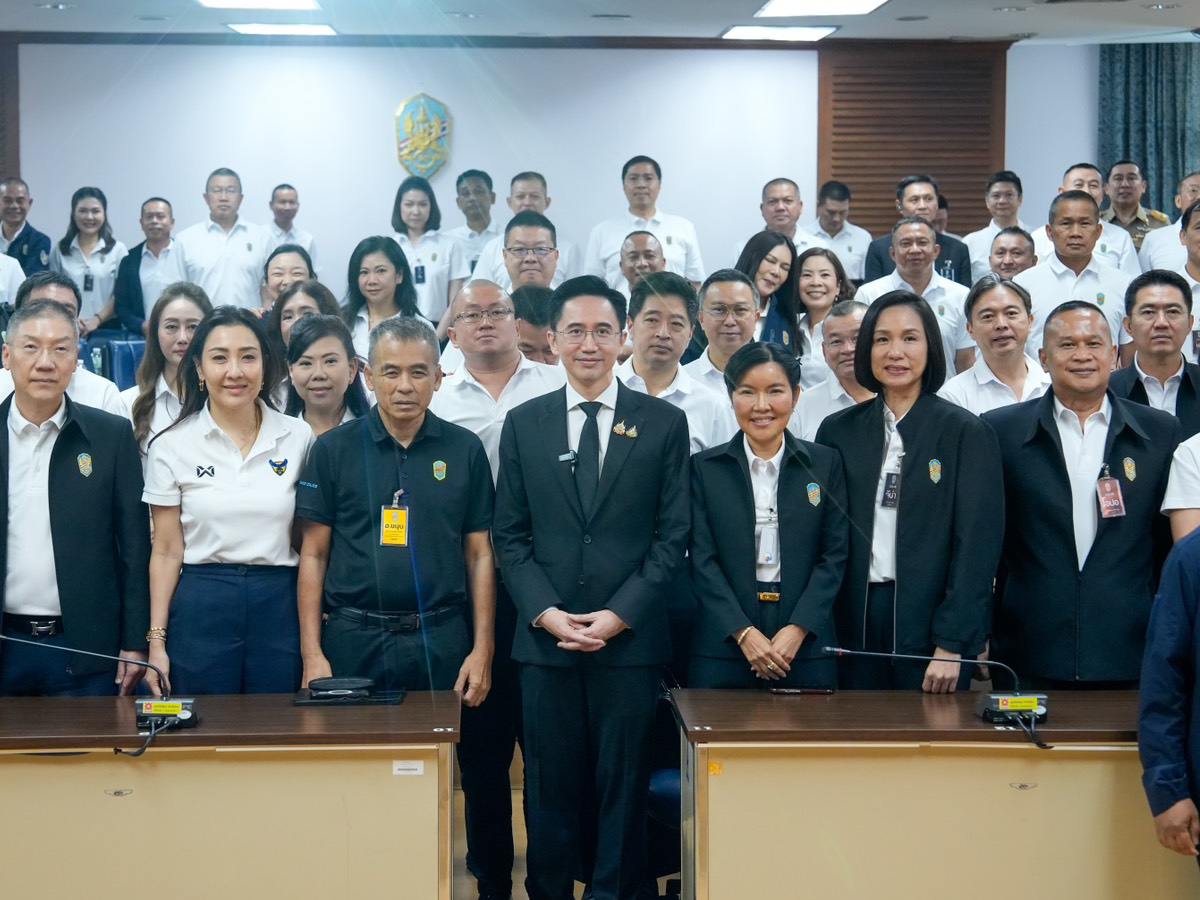 ‘ยศชนัน’-เปิดวิสัยทัศน์ด้านการศึกษา-นักเรียน-วปอ.-ชูยุทธศาสตร์-เศรษฐกิจ-สังคม-คมนาคม-กับการศึกษา-คือเรื่องเดียวกัน