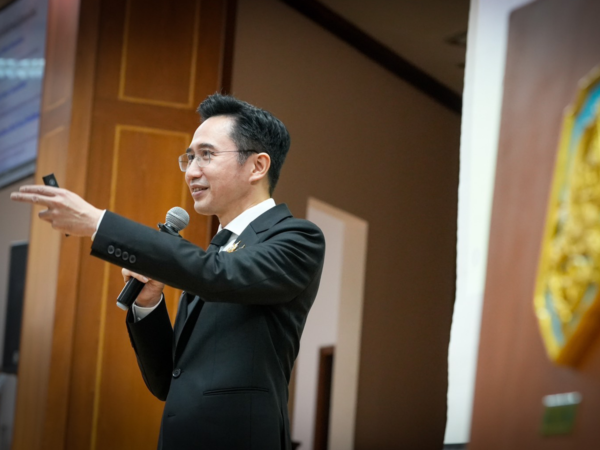 ‘ยศชนัน’-ย้ำ-‘การศึกษา’-คือเรื่องของทุกคนและทุกโครงสร้างในประเทศ-ไม่ใช่แค่เรื่องของครูหรือโรงเรียน