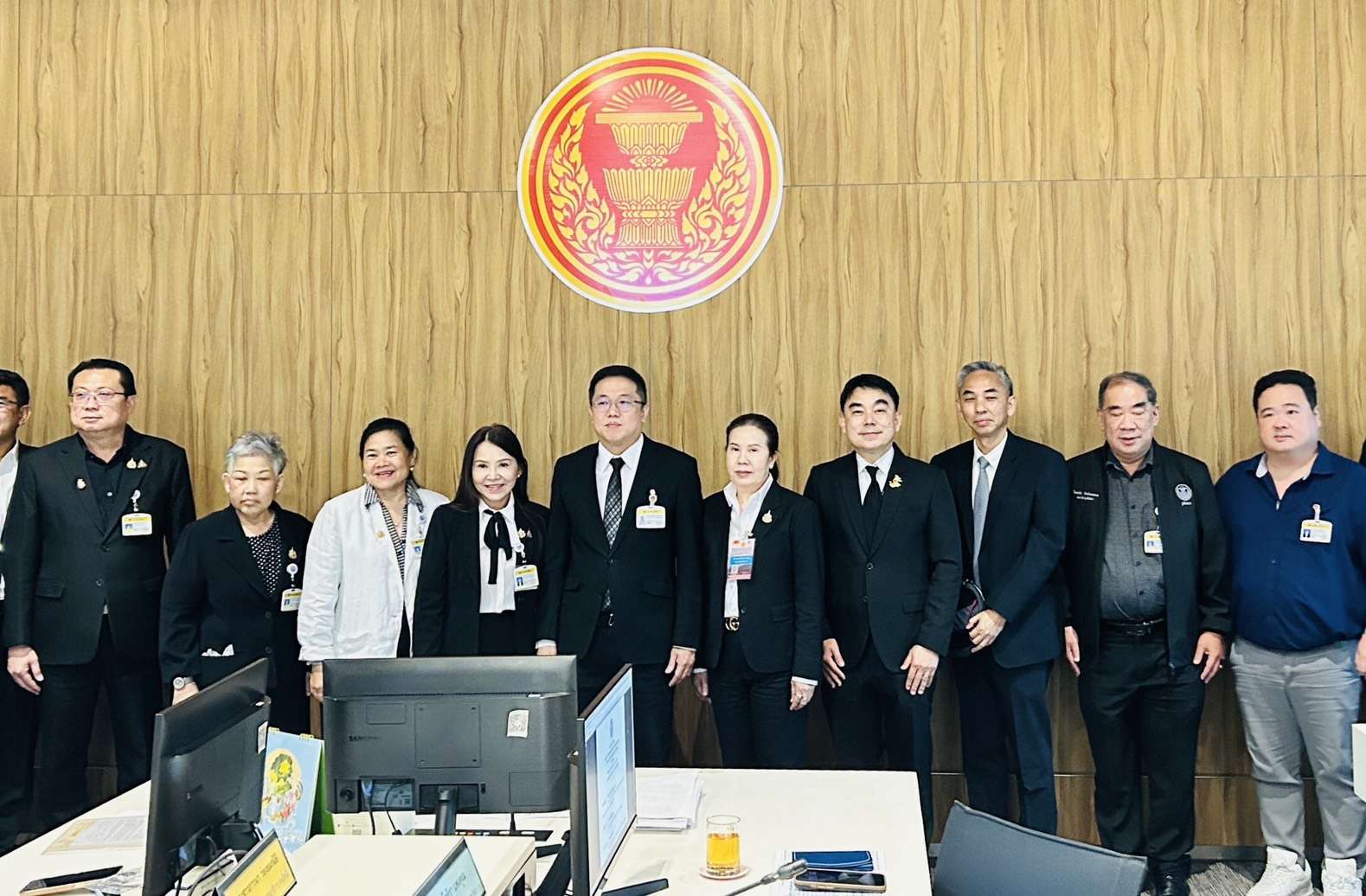 รองอธิบดีกรมการกงสุล-ร่วมประชุม-อนุ-กมธ.ส่งเสริมและพัฒนาด้านการท่องเที่ยวและกีฬา-วุฒิสภา-แจงมาตรการทบทวนมาตรการวีซ่าฟรี