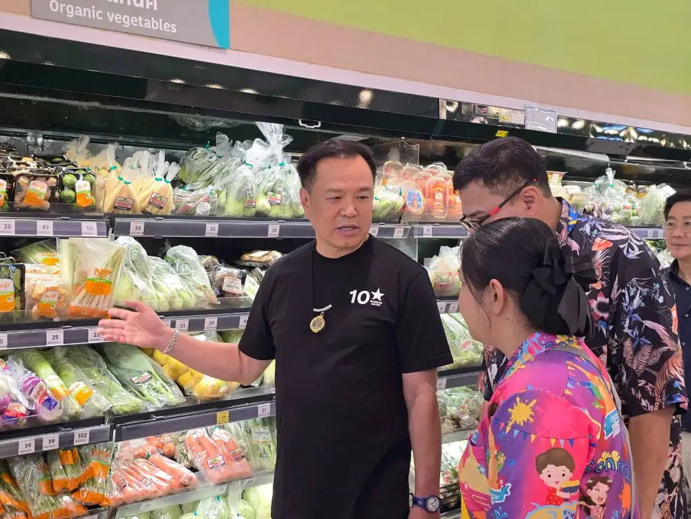 “อนุทิน”เดินห้างตรวจโครงการ”ไทยช่วยไทย”ช่วยผ่อนภาระค่าครองชีพสู้วิกฤตราคาพลังงาน