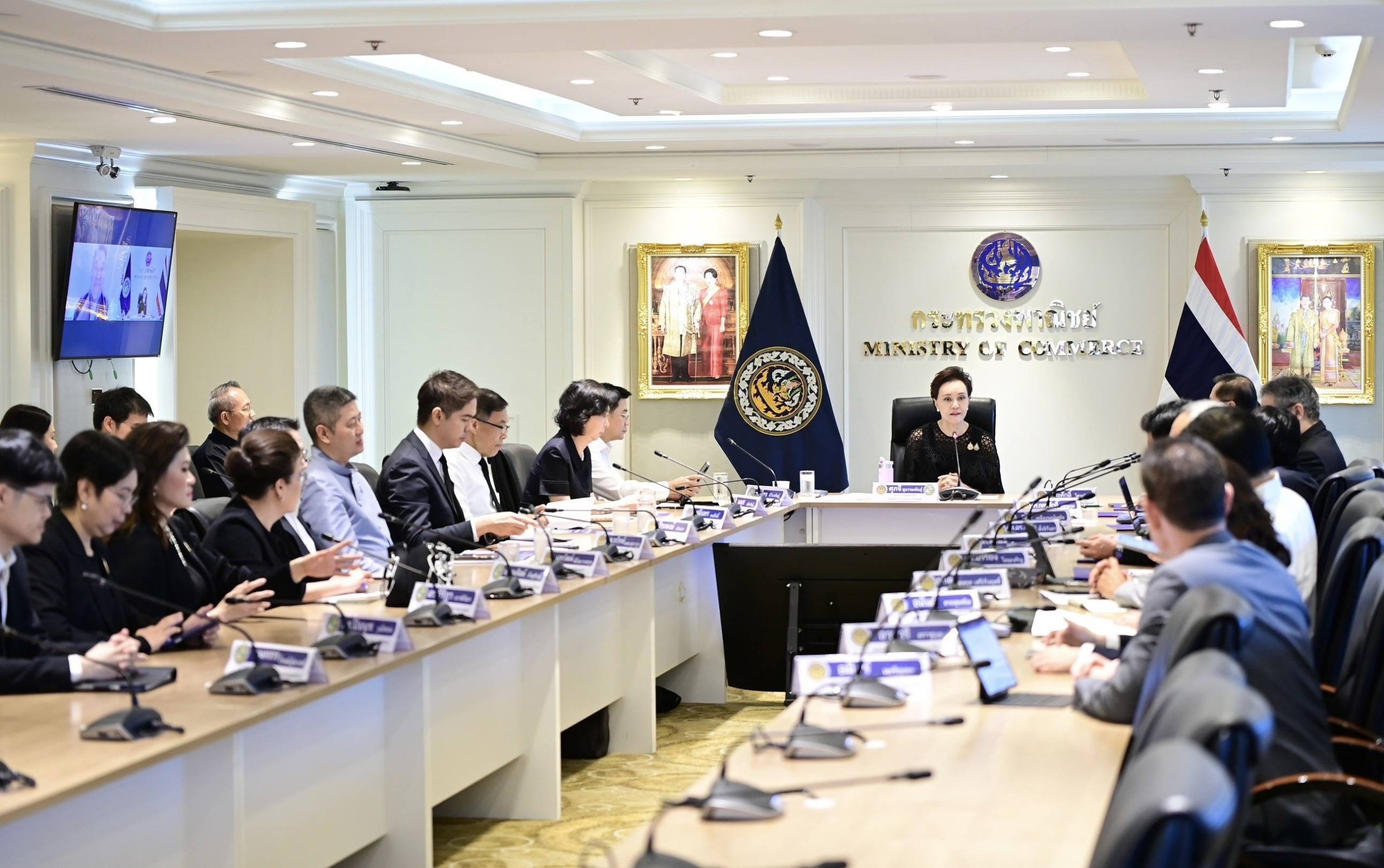 “ศุภจี”-เตรียมตั้งทีมที่ปรึกษาเศรษฐกิจ-การค้า-ระดมกูรูนักเศรษฐศาสตร์-อดีตทูตร่วมเสริมเขี้ยวเล็บรัฐบาลสู้เวทีโลก-:-อินโฟเควสท์