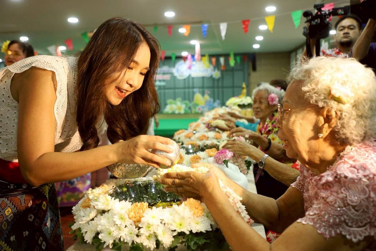 วิถีส้ม!-‘ไหม’-ค้าน-‘คนละครึ่งพลัส’-ทุบโต๊ะ!-เวลานี้ต้องเยียวยา-ไม่ใช่กระตุ้นเศรษฐกิจ