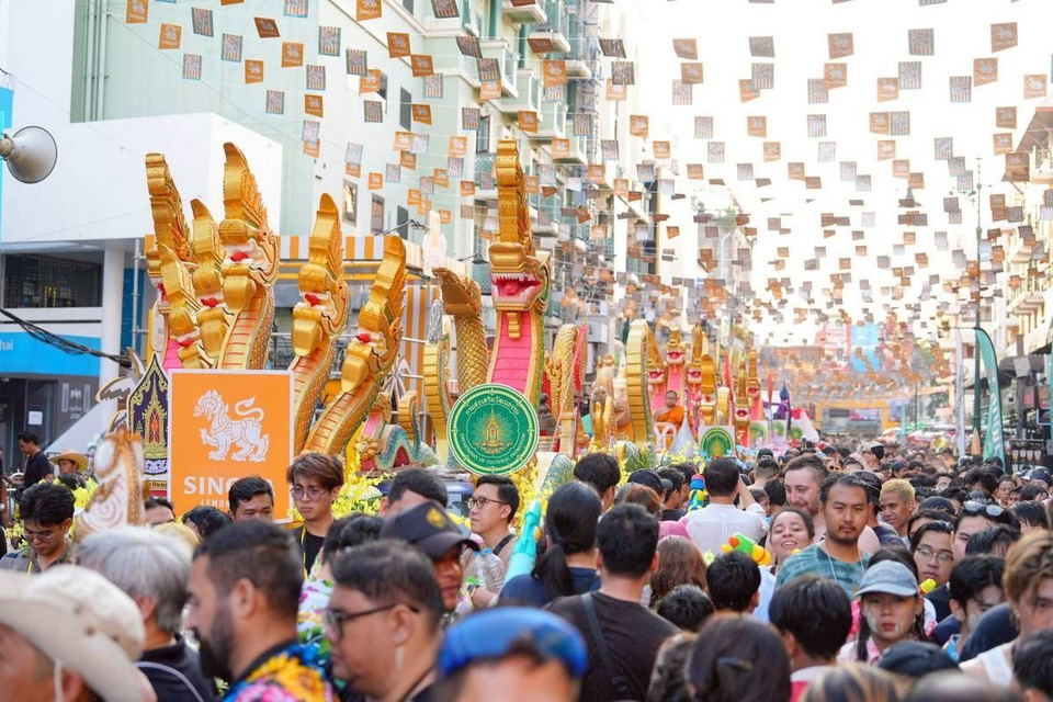 ปังระดับโลก!-สงกรานต์ไทยขึ้นเบอร์-1-โลก-ดันเศรษฐกิจพุ่ง-3-หมื่นล้าน
