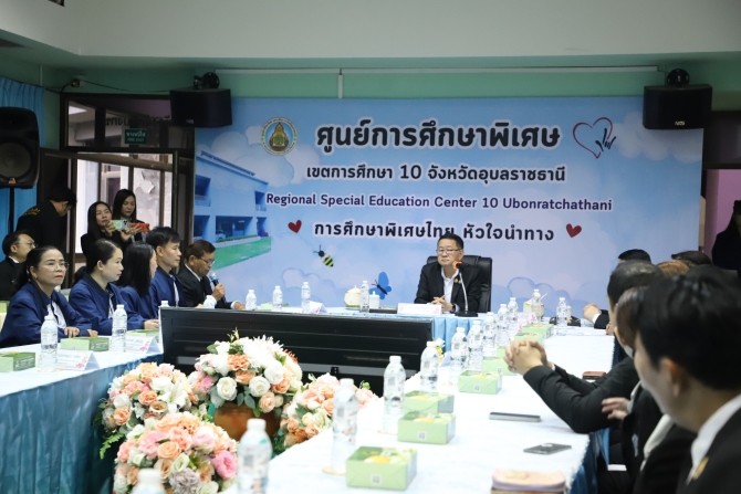 “เสมา-1”-ลุยอุบลฯ-ย้ำปฏิรูปการศึกษา-ดันเด็กไทยสู่ศตวรรษที่-21