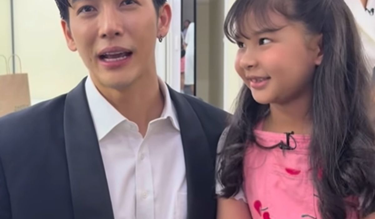 รวมรูปภาพของ-ใจฟู!-“ดีเจพุฒ”-มอบทุนการศึกษาให้-“น้องเอวา”-ลูกสาวแดนนี่-ศรีภิญโญ-รูปที่-1-จาก-5