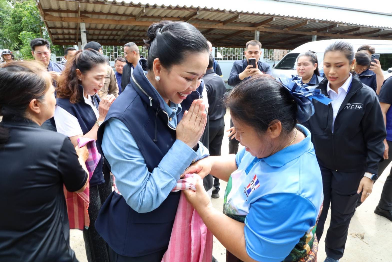 “สุขสมรวย”-ลงพื้น​ที่​สุรินทร์-เยี่ยมกองทุนหมู่บ้าน-ย้ำ-“ธรรมาภิบาล-โปร่งใส”-หัวใจหลักขับเคลื่อนเศรษฐกิจฐานรากยั่งยืน
