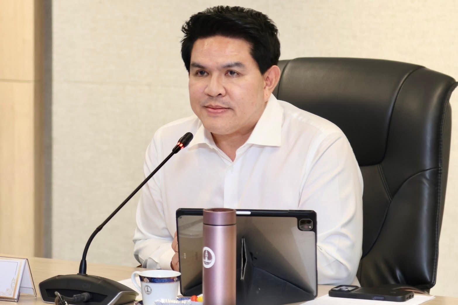 ‘สุรศักดิ์’ ชง ‘ไทยเที่ยวไทยพลัส’ เข้าบอร์ดเศรษฐกิจ หาข้อสรุปแหล่งเงิน