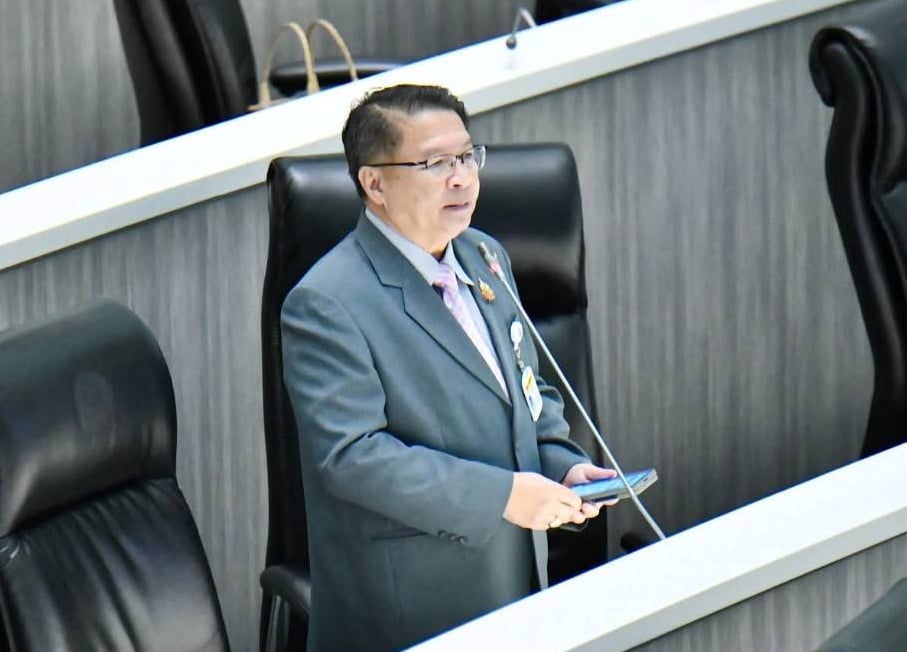 ‘เปรมศักดิ์’ ยื่นกระทู้ถามเรื่องมาตรฐานรับรองวุฒิการศึกษาต่างประเทศ!