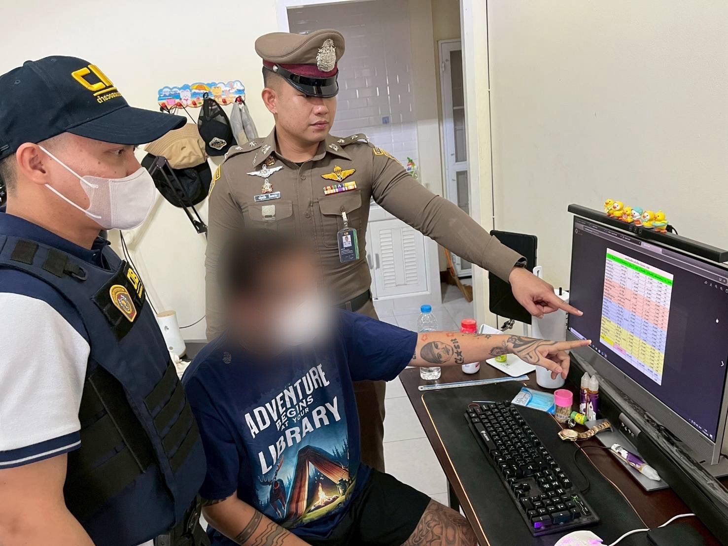 ตำรวจเศรษฐกิจทลายแก๊งเงินกู้ดอกเบี้ยโหดพบเงินหมุนเวียนกว่า 30 ล้าน