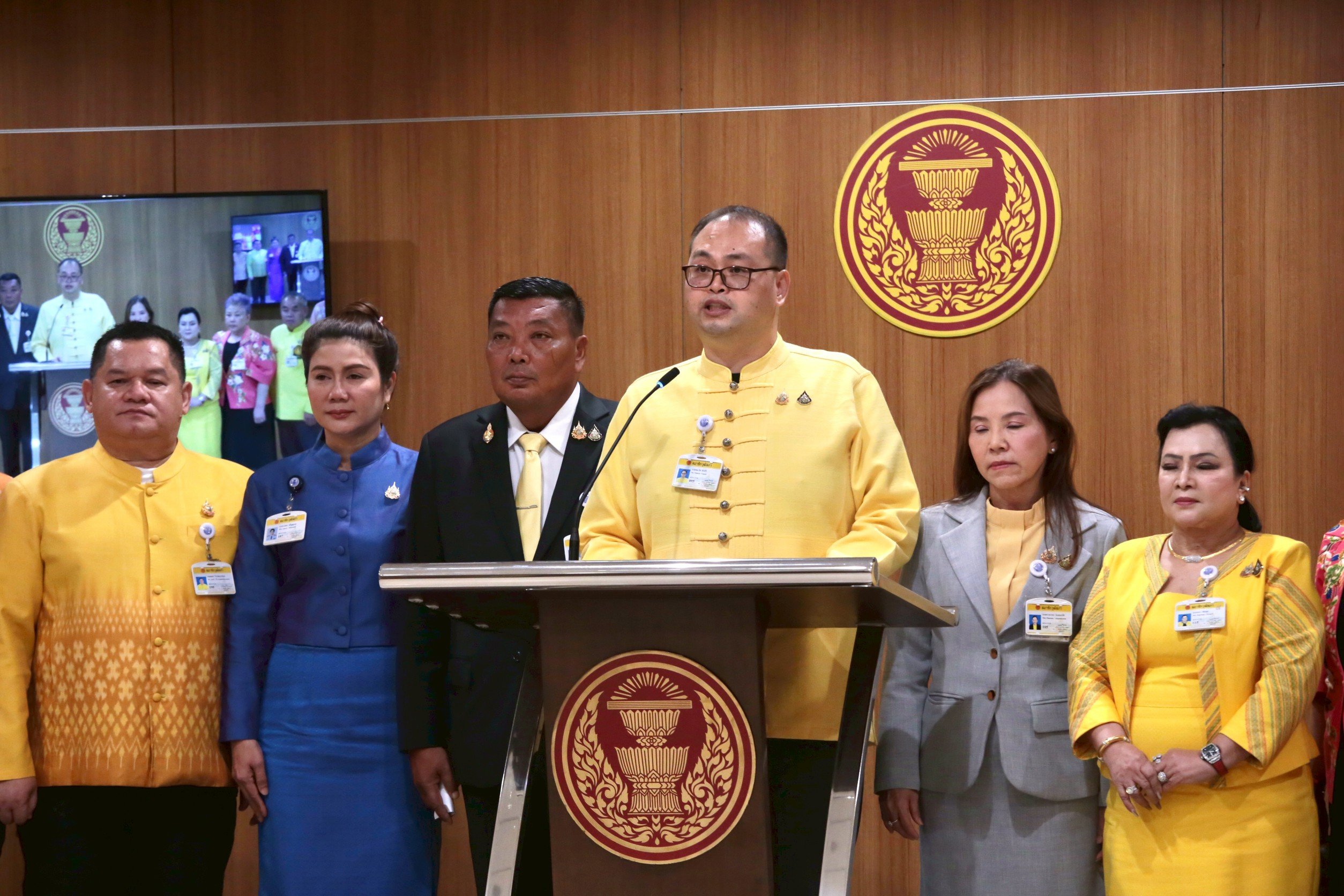 ‘กมธเศรษฐกิจฯ-กมธ.กฎหมายฯ-วุฒิสภา’-ชงแก้ปัญหา-‘ระยะสั้น-กลาง-ยาว’-ปมอายัดบัญชีกระทบผู้บริสุทธิ์-|-เดลินิวส์
