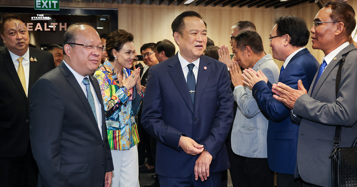 จับตาดรีมทีมเศรษฐกิจ!-อนุทิน-ลุยพบกลุ่มทุน-จี้รัฐแก้บาทแข็ง-อัดโปร-4-เดือน-พยุงกำลังซื้อปลายปี