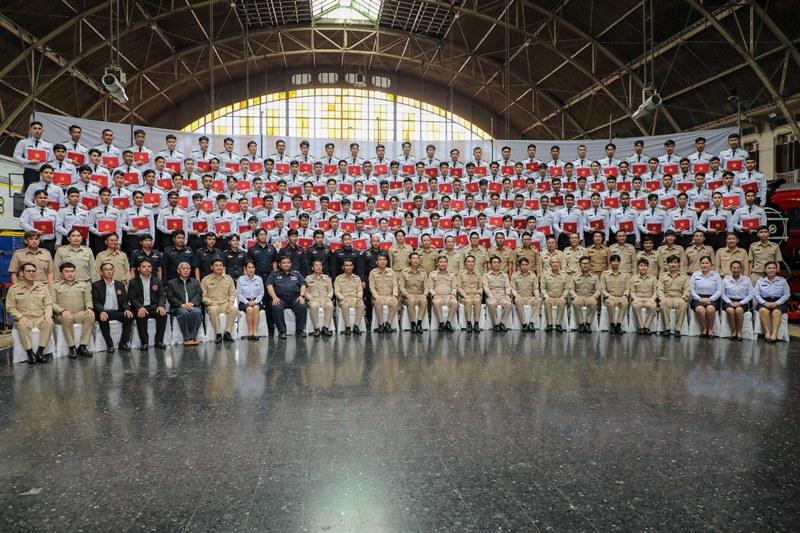 การรถไฟแห่งประเทศไทย-จัดพิธีมอบประกาศนียบัตรให้นักเรียนวิศวกรรมรถไฟ-ที่สำเร็จการศึกษาประจำปี-2568