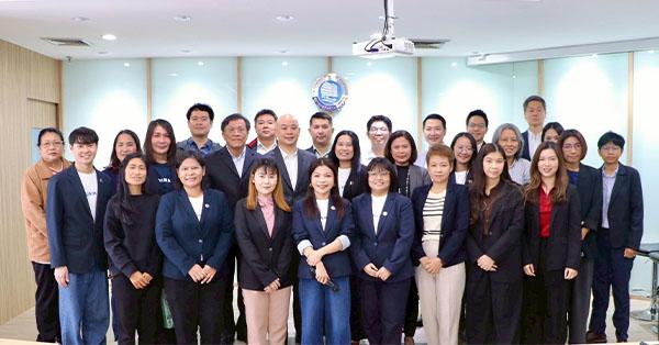 ปิโตรเคมี-พลาสติก-สอท-ร่วม-ส.ผู้สื่อข่าวเศรษฐกิจถกผลกระทบภาษีทรัมป์-ชงรัฐออกมาตรการป้องสินค้าทะลักเข้าไทย-พร้อมเสริมแกร่งดันอุตฯ-สู่-new-s-curve-–-มิติหุ้น-|-ชี้ชัดทุกการลงทุน
