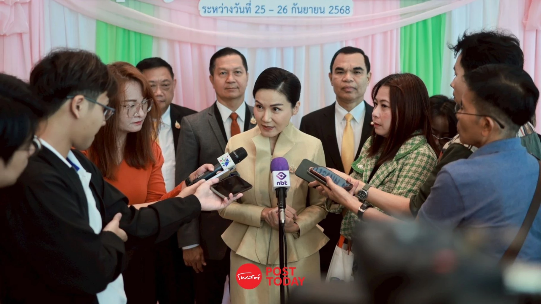 “นฤมล”ย้ำ-เดินหน้าแก้หนี้ครู-ขอให้เน้นวิชาประวัติศาสตร์