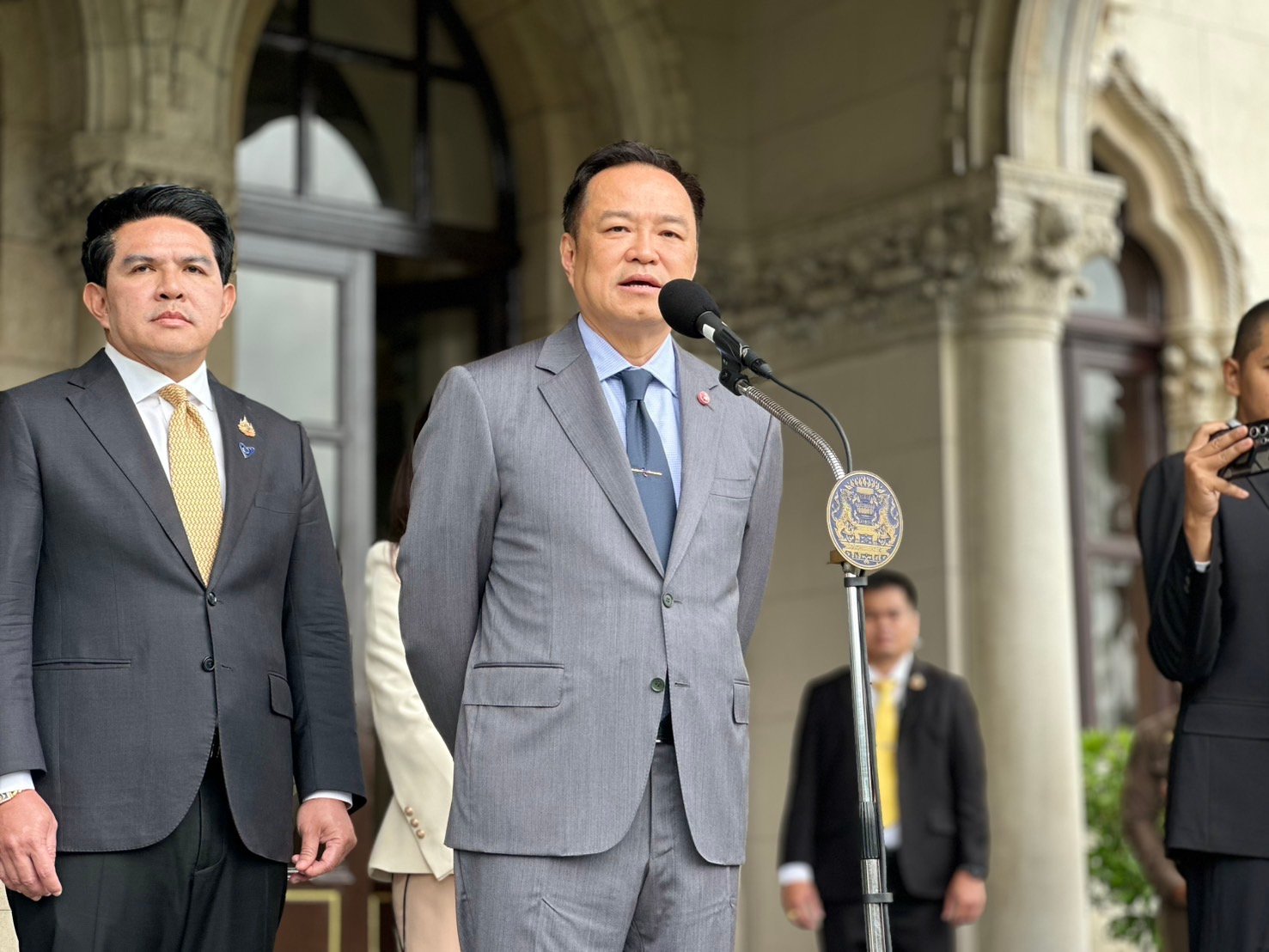 ‘อนุทิน’-เล็งฟื้น-ครม.เศรษฐกิจประชุมทุกจันทร์