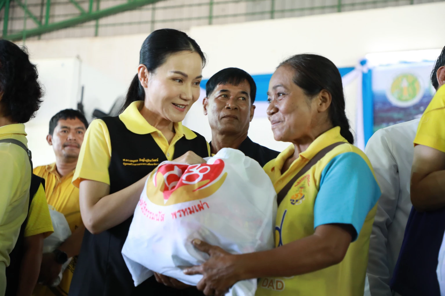 “นฤมล“ลงสุโขทัย-ตรวจเยี่ยมโรงเรียน-บ้านพักครู-เสียหายจากน้ำท่วม