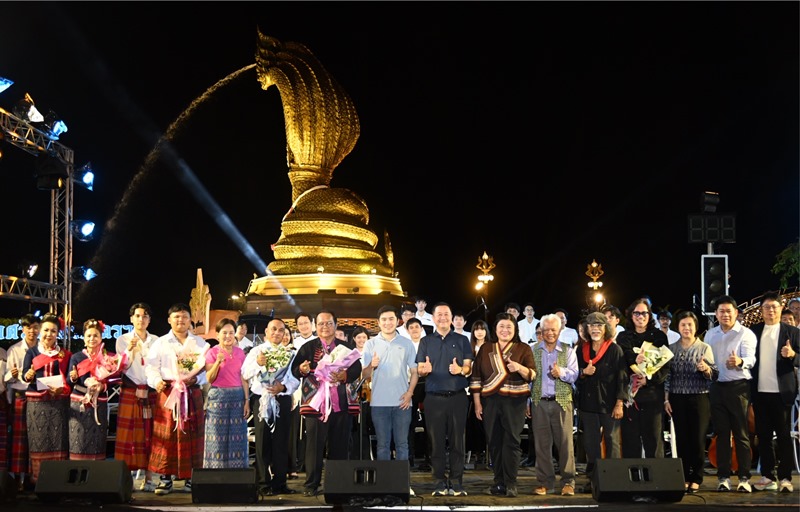 วช-หนุนนำวิจัยประวัติศาสตร์อัตลักษณ์ท้องถิ่นร่วมนำเสนอผ่านดนตรีไทยและดนตรีสากล-ในวัฒนธรรมภูมิภาค-“เพลงล้านช้าง-ลาว-เขมร-และผู้ไท”-ณ-ลานพญาศรีสัตตนาคราช-จ.นครพนม