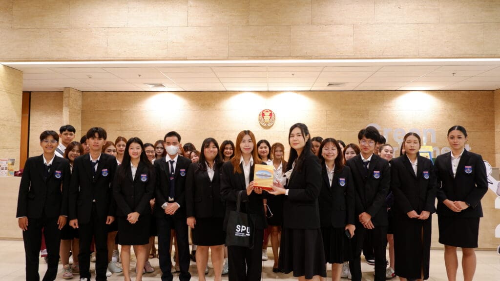 นักศึกษานิติศาสตร์-spu-เปิดโลกการเรียนรู้ที่-“รัฐสภา”-–-คณะนิติศาสตร์