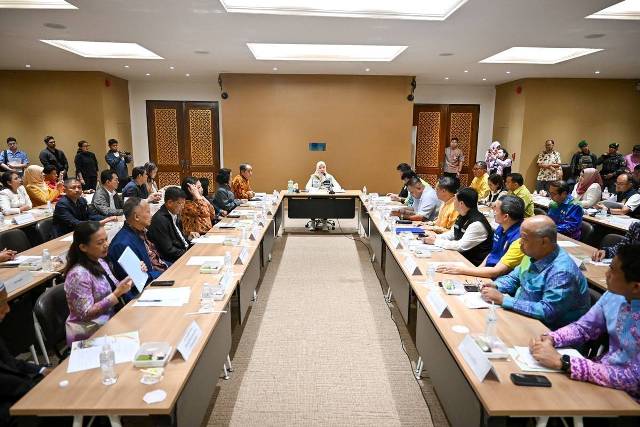 รมต.“ซาบีดา“-ลงพื้นที่นราธิวาส-ปัตตานี-และสงขลา-เตรียมความพร้อมเปิด-พิพิธภัณฑ์มรดกวัฒนธรรมอิสลามและศูนย์การเรียนรู้อัลกุรอาน-หนุนพัฒนาเมืองโบราณยะรัง-โขนเยาวชนชายแดนใต้