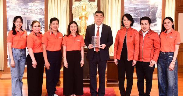 ธอส.-รับมอบโล่ประกาศเกียรติคุณ-ผู้ทำคุณประโยชน์ให้กับสำนักงานตำรวจแห่งชาติ-ประจำปี-2568-–-มิติหุ้น-|-ชี้ชัดทุกการลงทุน