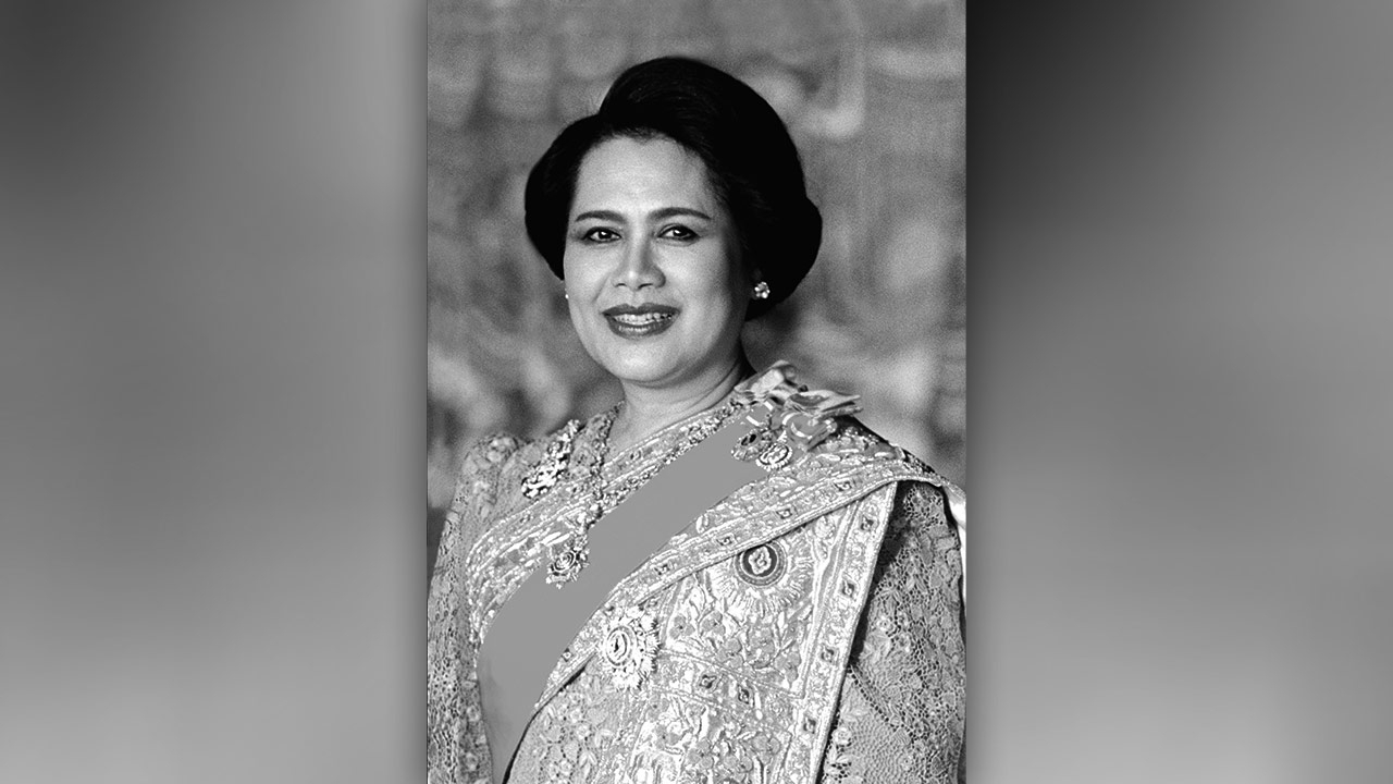 เปิดดาวน์โหลดฟรี-พระฉายาลักษณ์-“สมเด็จพระพันปีหลวง”-ถวายความอาลัย