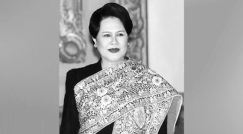 ประกาศสำนักพระราชวัง-สมเด็จพระนางเจ้าสิริกิติ์-พระบรมราชินีนาถ-พระบรมราชชนนีพันปีหลวง-เสด็จสวรรคต