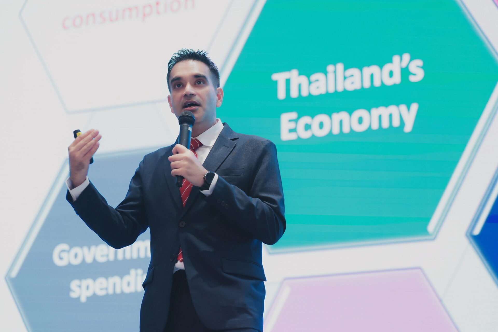 ธนาคาร-ซีไอเอ็มบี-ไทย-ปรับประมาณการจีดีพีปี-68-ที่-2.2%