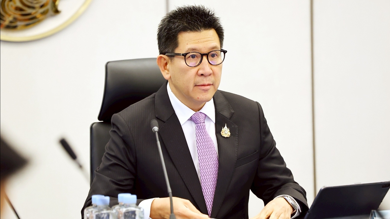 เศรษฐกิจไทยพ้นหล่มแล้ว “เอกนิติ”ปลื้มมาตรการรัฐดันจีดีพีปีนี้โต-2.4%