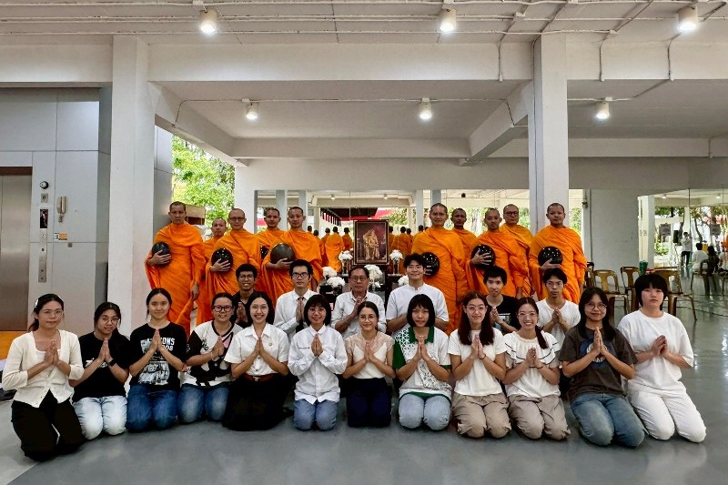 จิตอาสา-‘นักศึกษาธรรมศาสตร์’-ทำความดีถวายความอาลัย-‘สมเด็จพระพันปีหลวง’