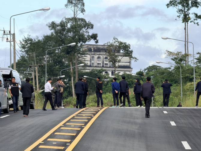 กมธ.ทหารลงพื้นที่ตราด-วอนรัฐช่วยอุ้มท่องเที่ยว-เร่งเคลียร์ปัญหาชายแดน