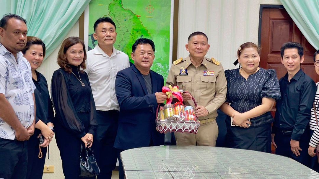 นายก-ส.ธุรกิจท่องเที่ยวตราดและคณะ-เข้าพบผู้ว่าฯคนใหม่ขอพัฒนาท่องเที่ยว