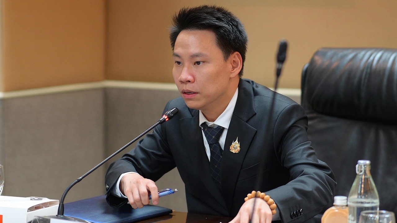 รมวท่องเที่ยวฯ-ดันใช้-“หมอนทองโมเดล”-ผนึกช่อง-7-ททท.-ปั้นสารคดีฟุตบอลบางน้ำเปรี้ยว