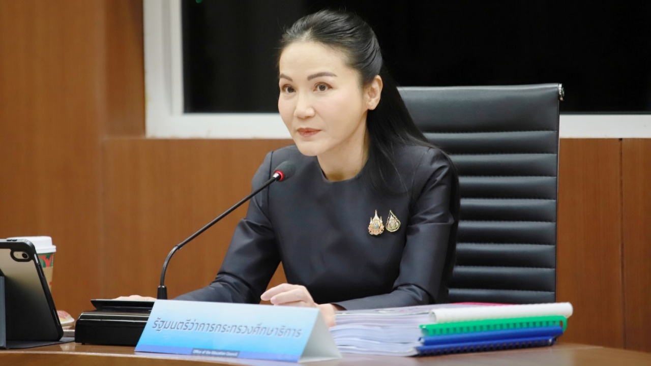 “นฤมล”-นำประชุมสภาการศึกษาครั้งที่-4/2568-ชง-3-วาระ-ยกระดับเมืองแห่งการเรียนรู้