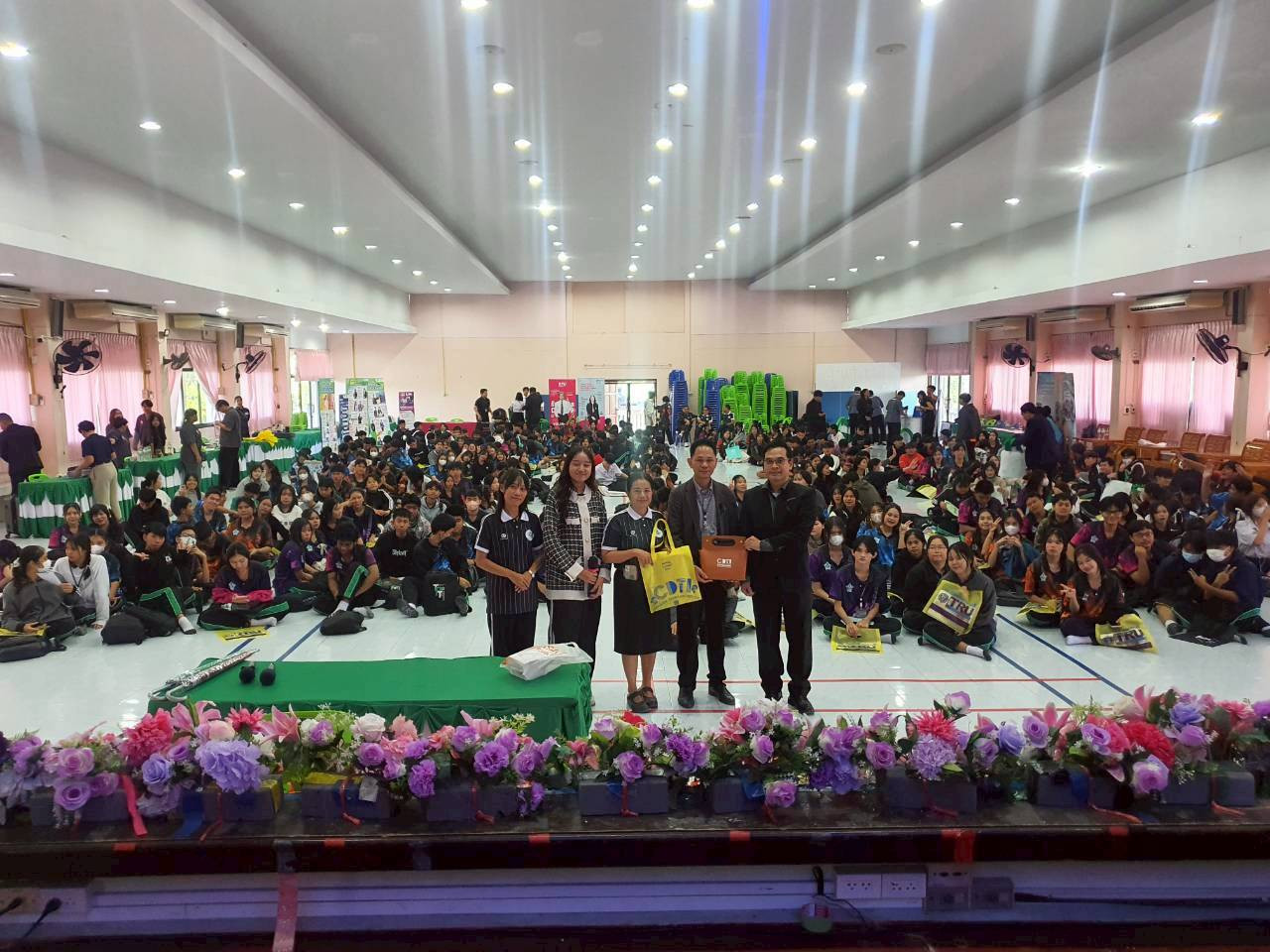 สจด.-ร่วมงานแนะนำหลักสูตรศึกษาต่อของโรงเรียนทวีธาภิเศก-บางขุนเทียน-—-สถาบันเทคโนโลยีจิตรลดา-cdti