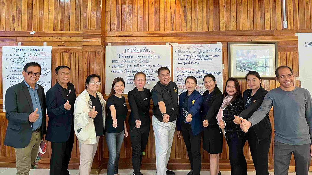 ปลัดฯหนองบัวลำภู-เปิดโครงการ-ยกระดับผู้ประกอบการท่องเที่ยว