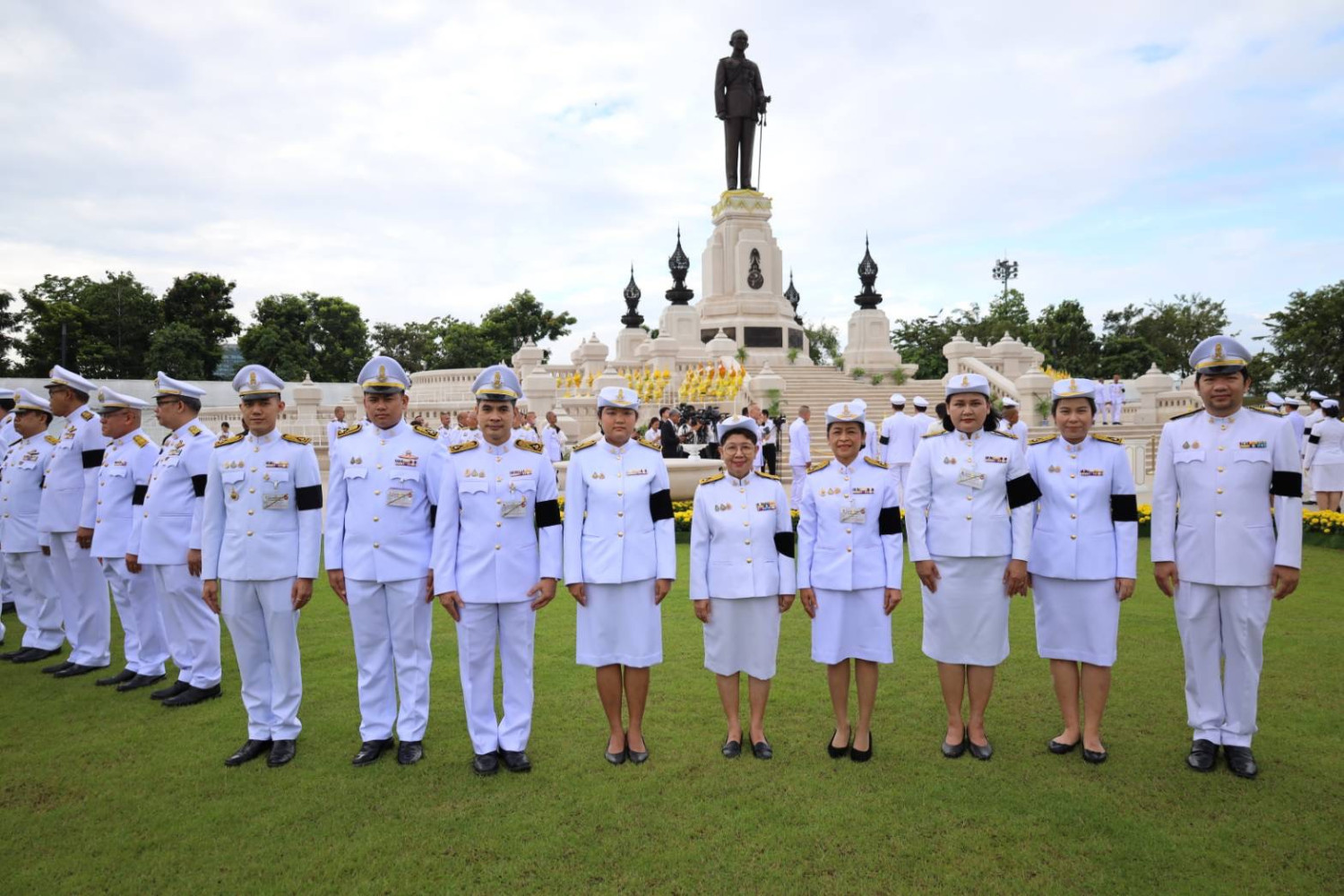 สจด.-ร่วมพิธีวางพานพุ่มดอกไม้ถวายราชสักการะพระบรมราชานุสาวรีย์-พระบาทสมเด็จพระบรมชนกาธิเบศร-มหาภูมิพลอดุลยเดชมหาราช-บรมนาถบพิตร-—-สถาบันเทคโนโลยีจิตรลดา-cdti