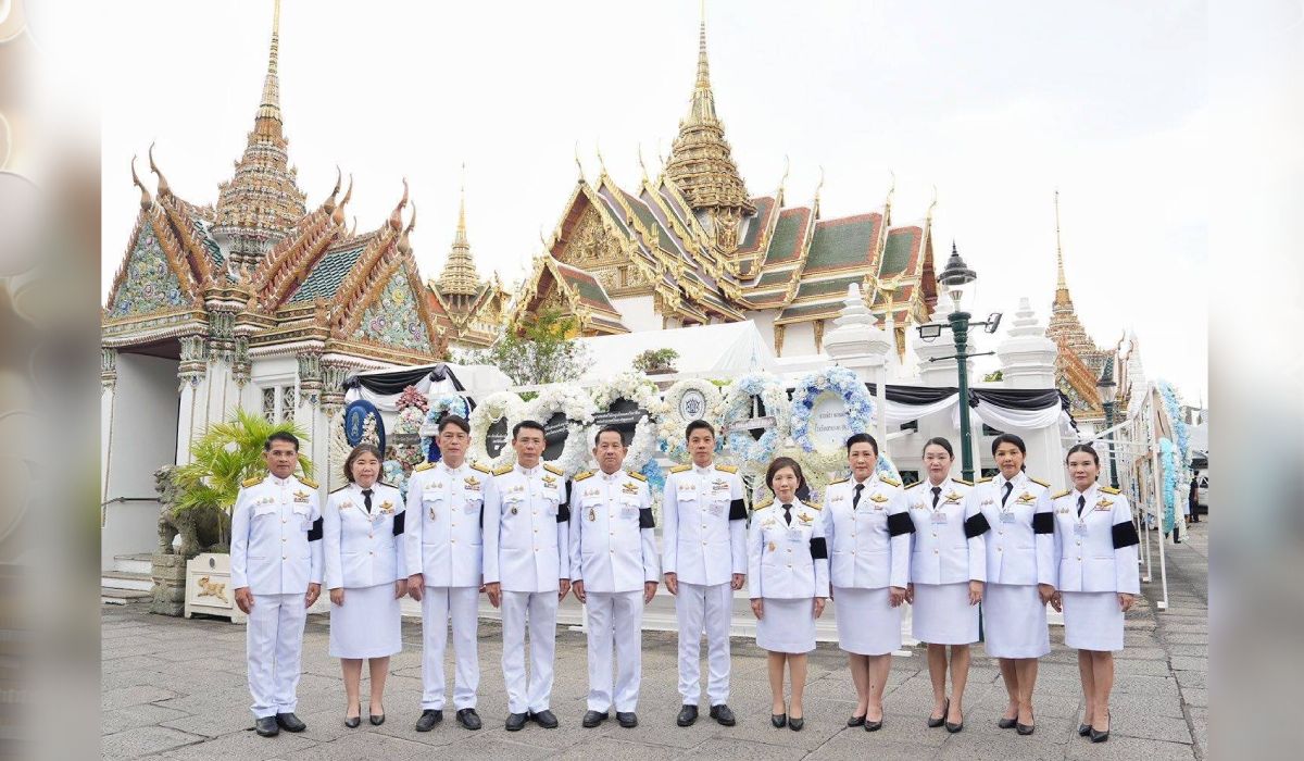 ธอส.-เข้าเฝ้าฯ-ในพระพิธีธรรมสวดพระอภิธรรมพระบรมศพ-สมเด็จพระพันปีหลวง