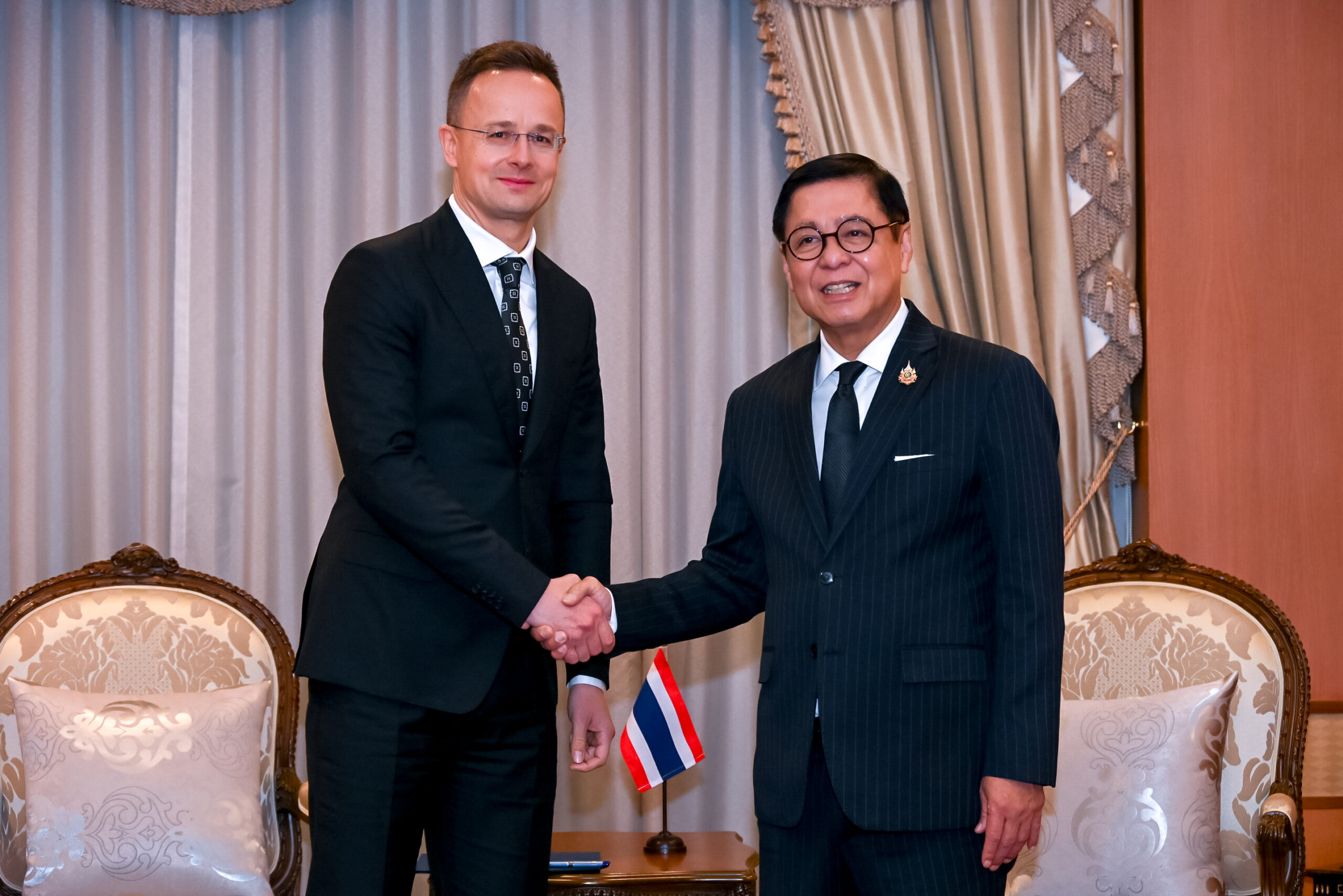 รัฐมนตรีว่าการกระทรวงการต่างประเทศพบหารือกับรัฐมนตรีว่าการกระทรวงการต่างประเทศและการค้าฮังการี-ในโอกาสเยือนประเทศไทยอย่างเป็นทางการ-–-กระทรวงการต่างประเทศ
