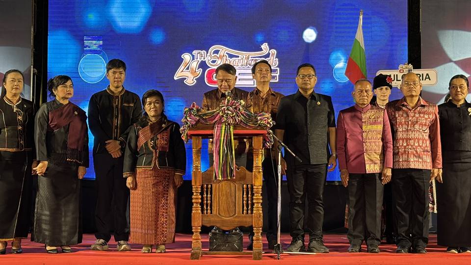 ผู้ว่าฯ-สุรินทร์-เปิดงาน