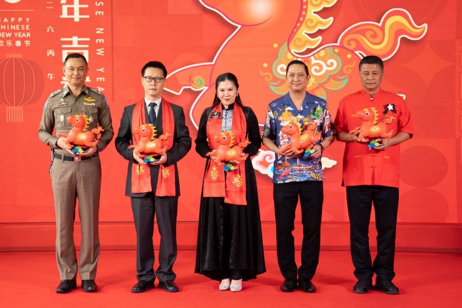 ททท-ปักธงตรุษจีนปีม้าทอง!-นทททะลัก-35-ล้านคน-เม็ดเงินสะพัด-42-หมื่นลบ.-:-อินโฟเควสท์