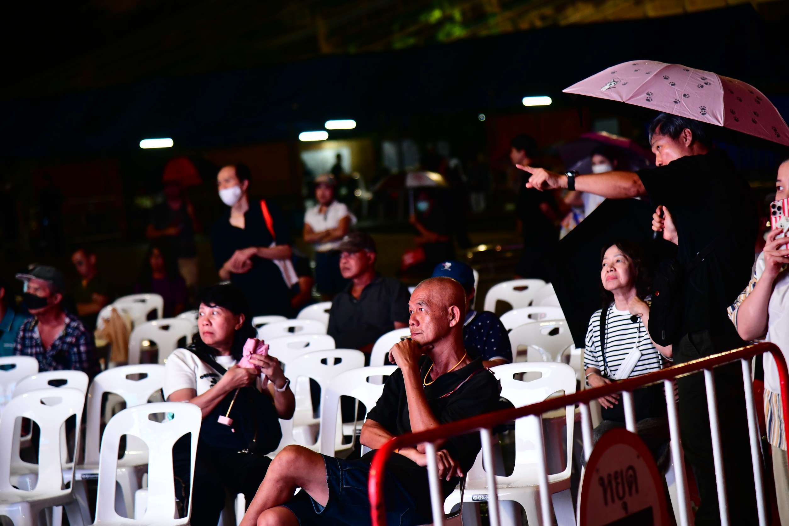 พายุฝนทำนับคะแนนเลือกตั้ง-สส.-และประชามติ-ล่าช้าในพื้นที่กรุงเทพตะวันออก-พร้อมเร่งแก้ไขปัญหาหน่วยเลือกตั้งเขตคันนายาว