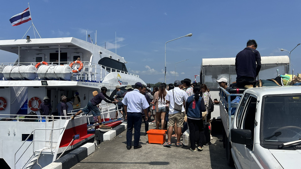 ท่องเที่ยวตราดฟื้นแรง!-นักท่องเที่ยวพุ่ง-80%-คาดเงินสะพัดทะลุ-2-พันล้าน-เกาะช้างนำโด่ง 