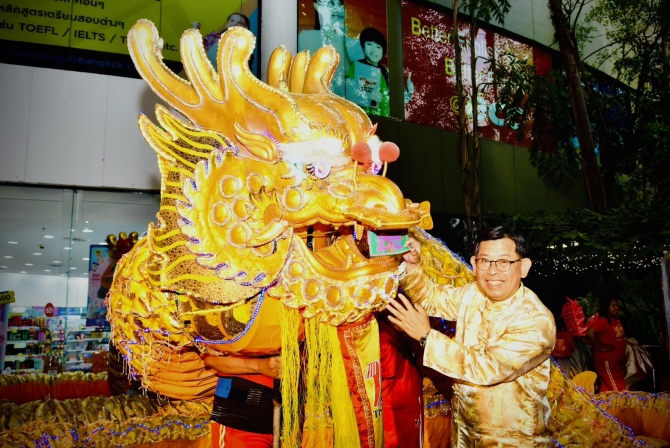 ตรุษจีนโคราชคึกคัก-กระตุ้นเศรษฐกิจ-ท่องเที่ยว-จัดเต็มมังกรทอง-ขบวนเทพเจ้า