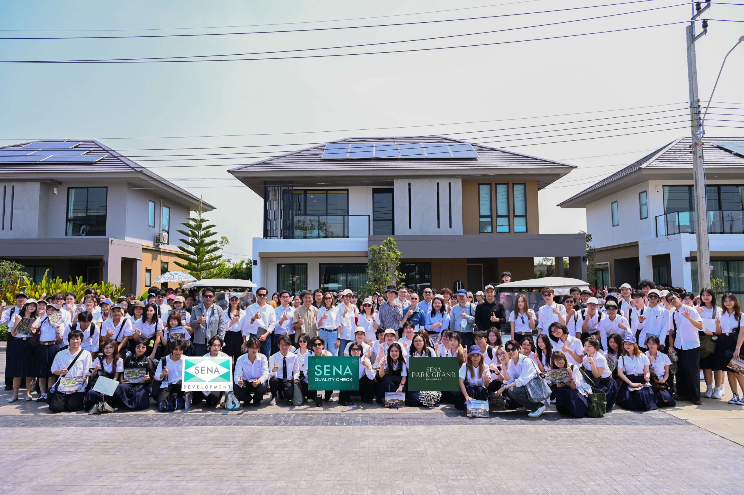 “เสนาฯ”-ร่วมพัฒนาคนรุ่นใหม่-เปิด-“เสนา-พารค์แกรนด์-รามอินทรา-2”-ให้นิสิตสถาปัตย์-จุฬาฯ-150-คน-ดูงาน-เชื่อมห้องเรียนกับสนามจริง