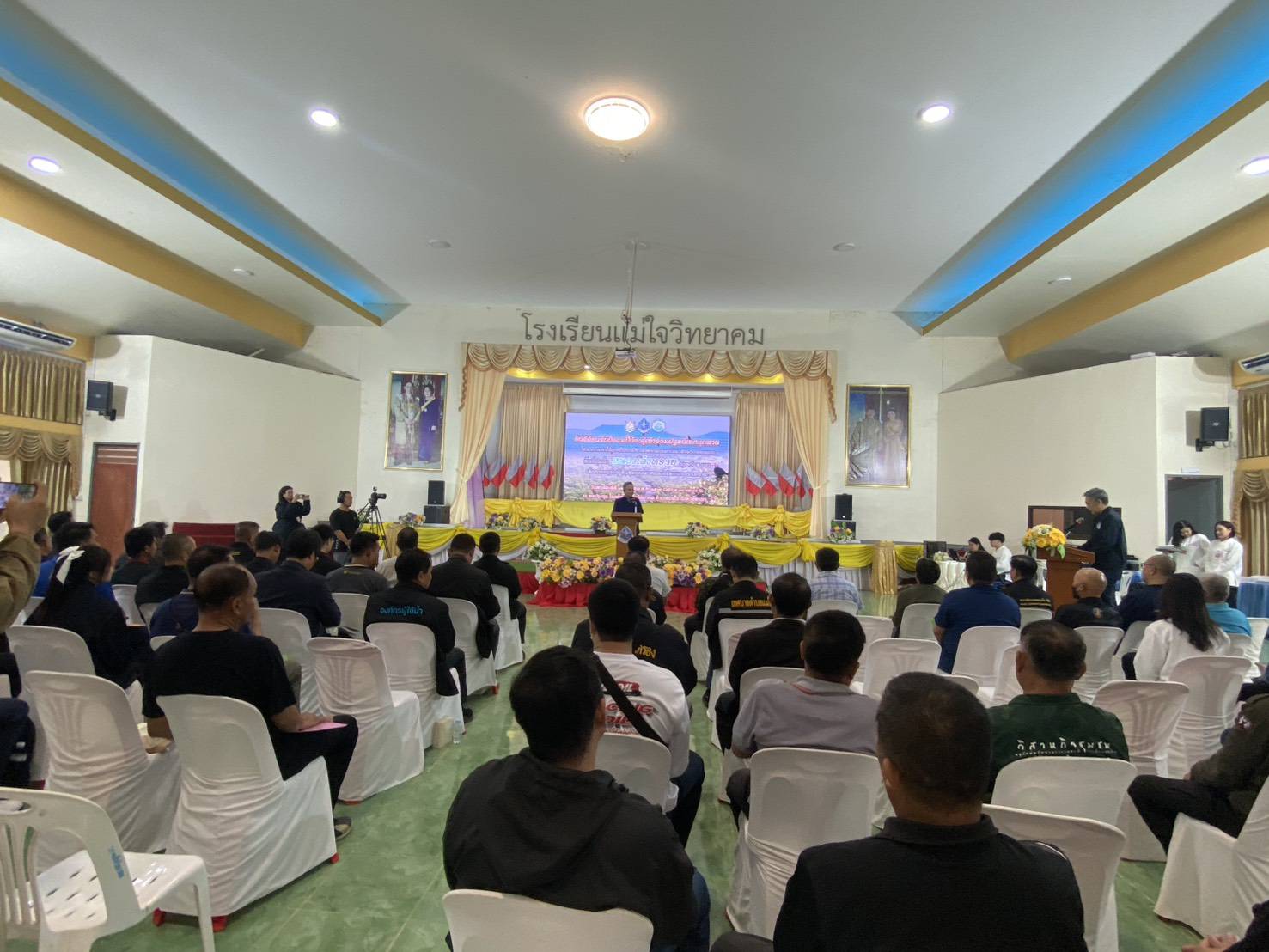 จังหวัดพะเยา-จัดประชุมปฐมนิเทศศึกษาออกแบบพื้นที่ชุมน้ำ-“หนองเล็งทราย”-มุ่งอนุรักษ์ฟื้นฟูระบบนิเวศ-ควบคู่กับการดำรงชีวิตและใช้ประโยชน์ของประชาชน